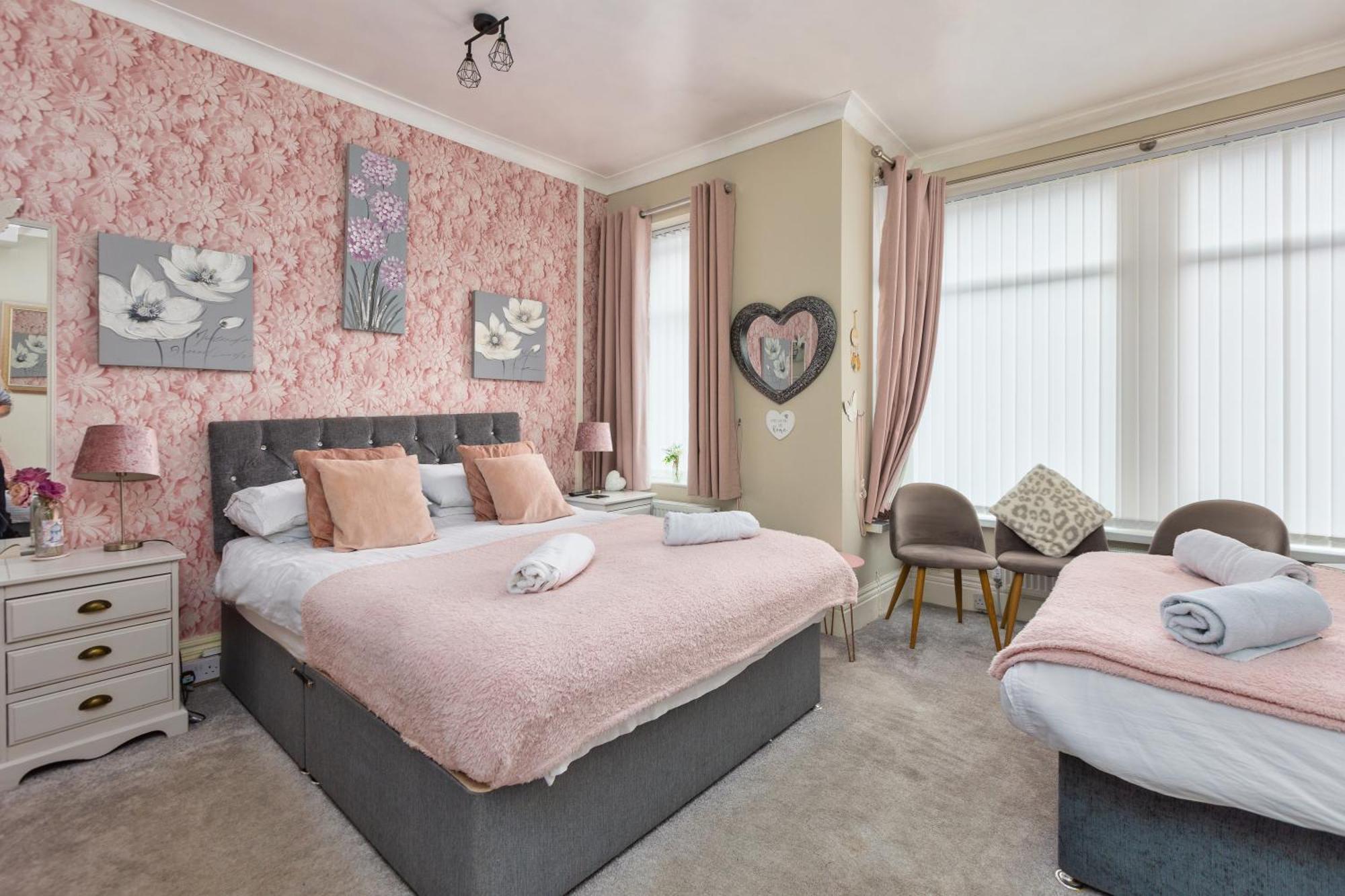 Friends Hotel Blackpool Bagian luar foto